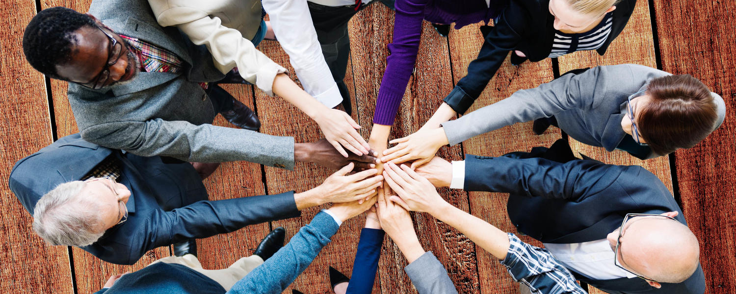 people/hands/cooperation