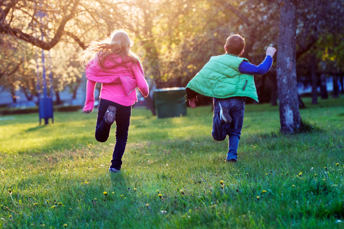 kids running